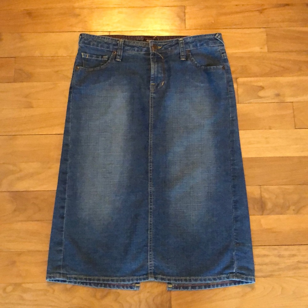 NWT Von Dutch Originals Denim Skirt- Size Medium